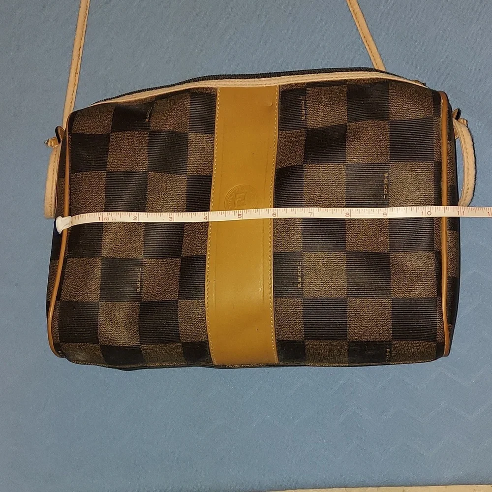 Vintage Fendi Crossbody Bag - Picture 9 of 13